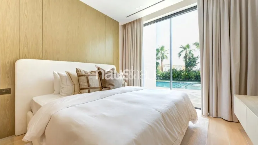 Вилла с 5 спальнями в  Jumeirah Islands, Дубай, ОАЭ №785 № 7