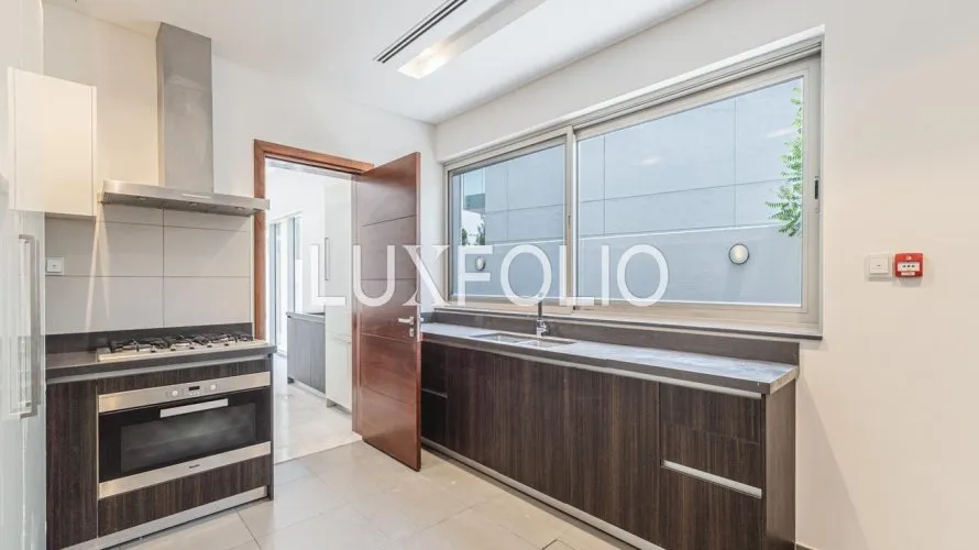 Вилла с 5 спальнями в  District One, Мохаммед Бин Рашид Сити, Дубай, ОАЭ №841 № 2