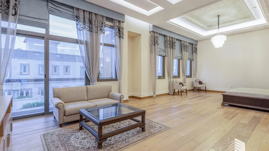 Вилла с 6 спальнями в  Sector W, Emirates Hills, Дубай, ОАЭ №321 № 18