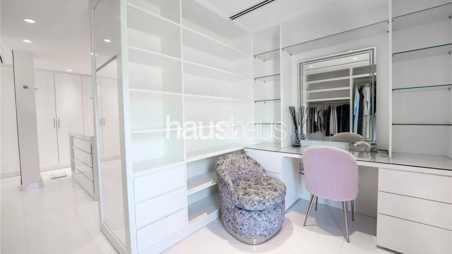 Вилла с 4 спальнями в  Jumeirah Islands, Дубай, ОАЭ №772 № 14