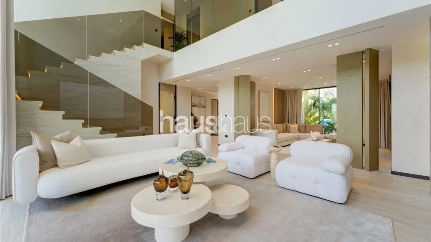 Вилла с 5 спальнями в  Jumeirah Islands, Дубай, ОАЭ №785 № 3