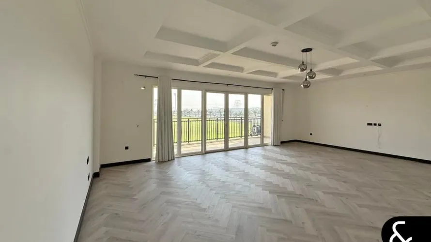 Вилла с 6 спальнями в  Dubai Land, Дубай, ОАЭ №1606 № 14