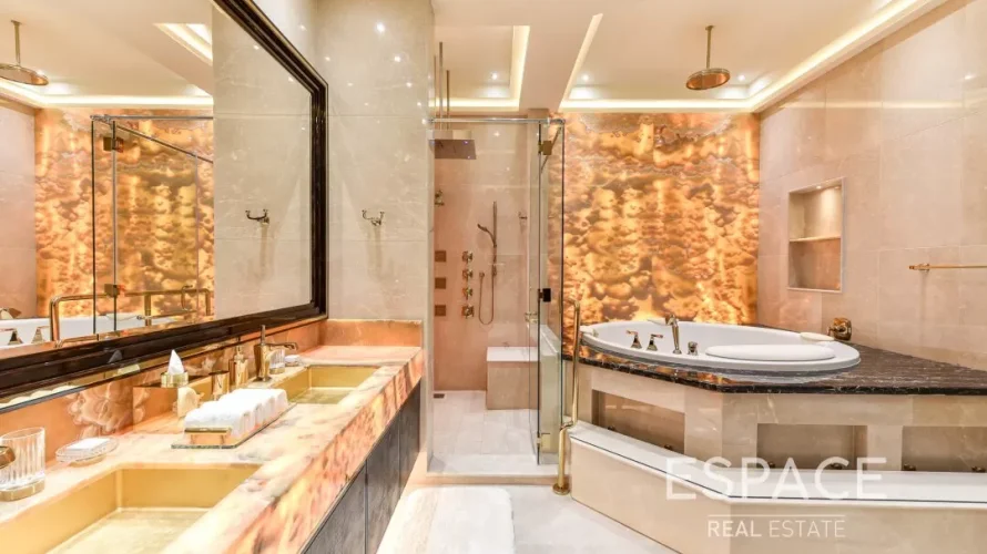 Вилла с 6 спальнями в  Emirates Hills, Дубай, ОАЭ №1051 № 18