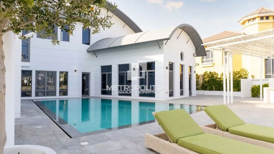 Вилла с 6 спальнями в  Signature Villas, Пальма Джумейра, Дубай, ОАЭ №1243