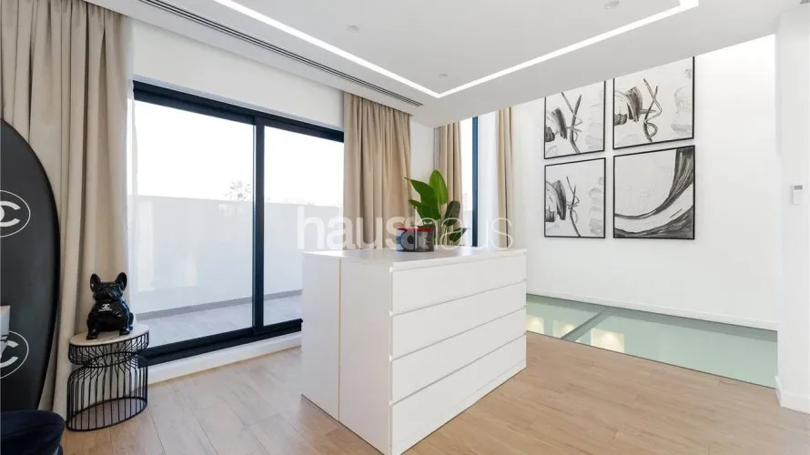 Вилла с 4 спальнями в  Jumeirah Islands, Дубай, ОАЭ №829 № 23