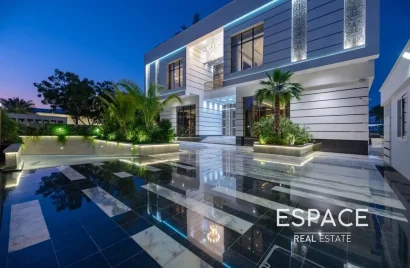 Вилла с 6 спальнями в  Emirates Hills, Дубай, ОАЭ №1051