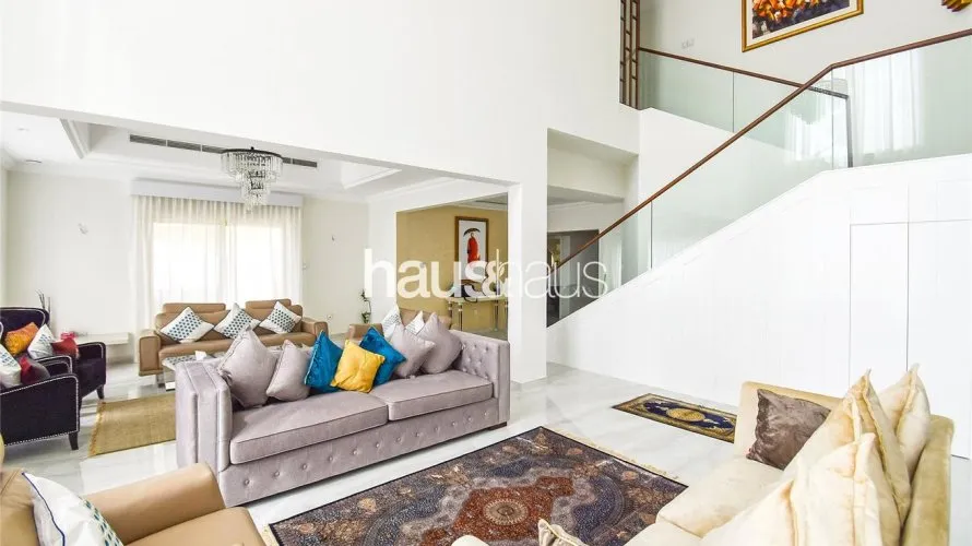 Вилла с 4 спальнями в  Jumeirah Islands, Дубай, ОАЭ №783 № 9