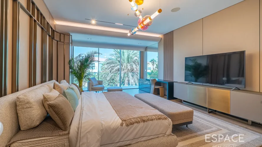 Вилла с 5 спальнями в  Jumeirah Islands, Дубай, ОАЭ №1193 № 4