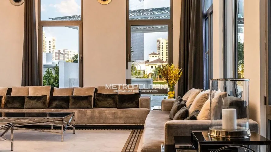 Вилла с 6 спальнями в  Signature Villas, Пальма Джумейра, Дубай, ОАЭ №1243 № 13