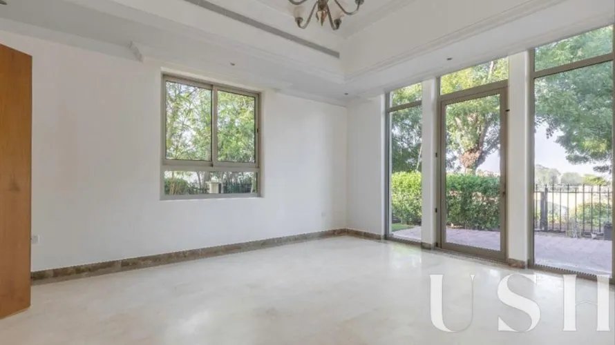 Вилла с 4 спальнями в  Jumeirah Islands, Дубай, ОАЭ №725 № 6