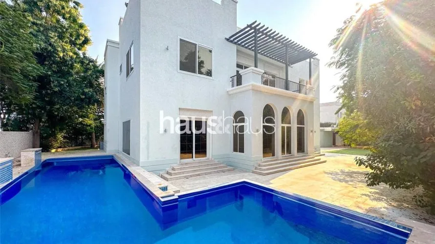 Вилла с 6 спальнями в  Emirates Hills, Дубай, ОАЭ №801 № 4