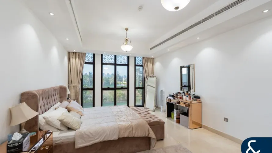 Вилла с 4 спальнями в  Jumeirah Park Homes, Jumeirah Park, Дубай, ОАЭ №1369 № 17