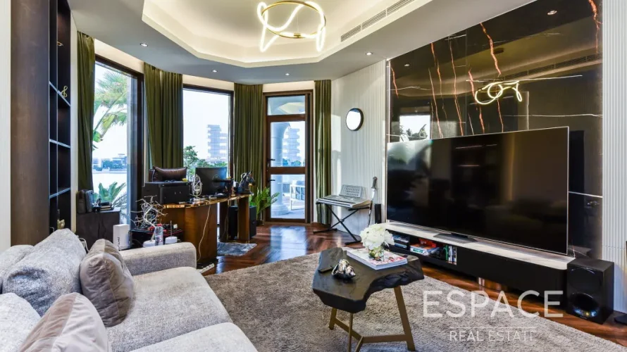 Вилла с 3 спальнями в  Пальма Джумейра, Дубай, ОАЭ №1024 № 13