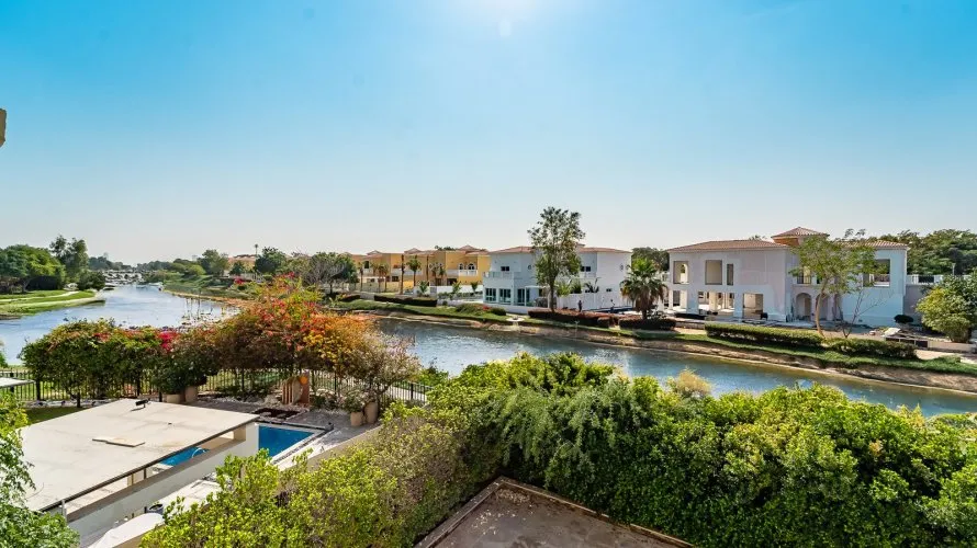 Вилла с 4 спальнями в Jumeirah Islands, Дубай, ОАЭ №2408 № 12