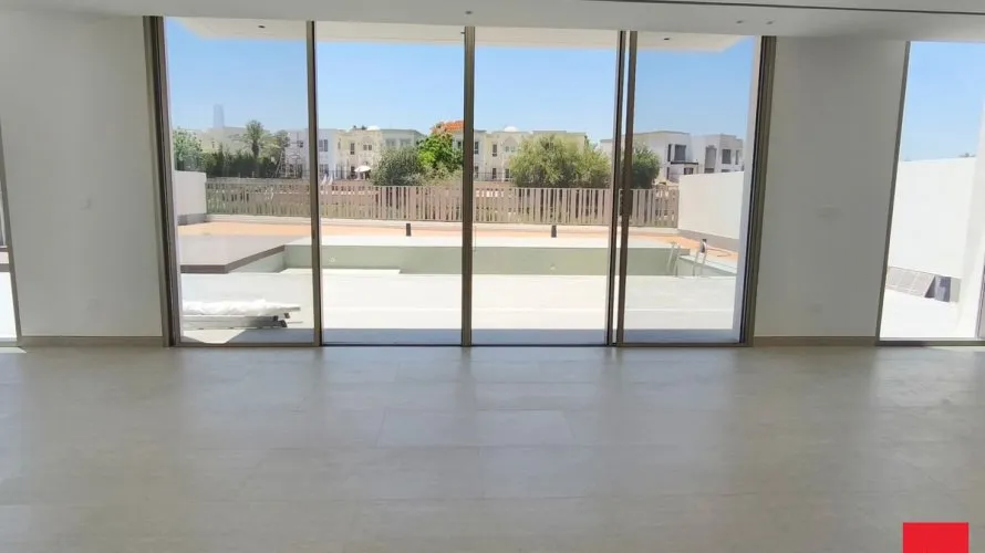 Вилла с 5 спальнями в Jumeirah Park, Дубай, ОАЭ №2596 № 2