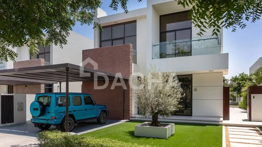Вилла с 5 спальнями в  DAMAC Hills (Akoya by DAMAC), Дубай, ОАЭ №2429