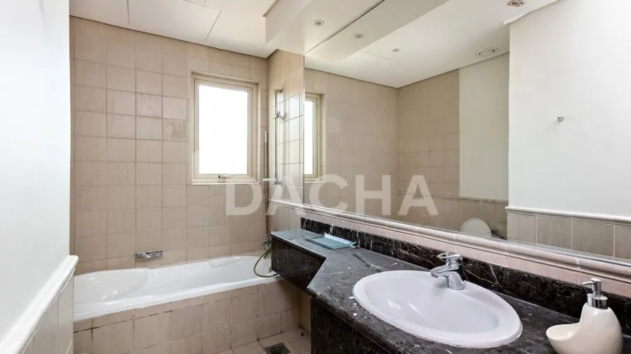 Вилла с 4 спальнями в Jumeirah Islands, Дубай, ОАЭ №2430 № 17