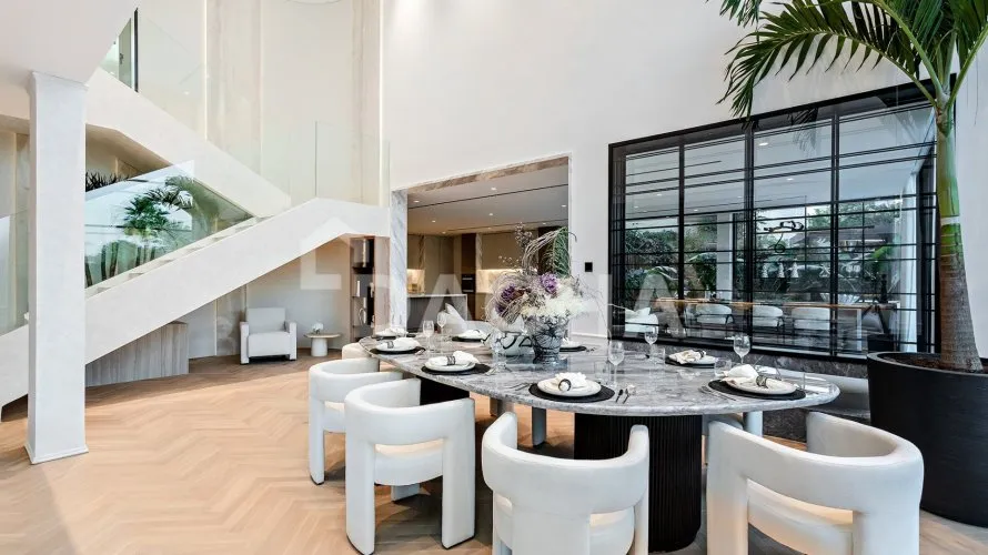 Вилла с 4 спальнями в Jumeirah Islands, Дубай, ОАЭ №2393 № 5