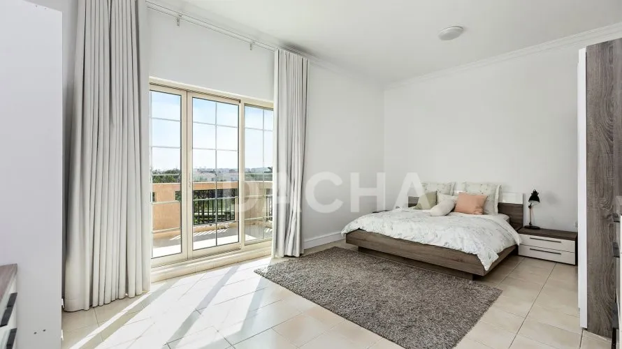 Вилла с 4 спальнями в Jumeirah Islands, Дубай, ОАЭ №2952 № 5