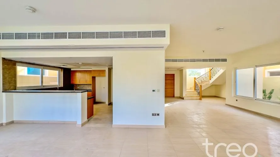 Вилла с 4 спальнями в Legacy, Jumeirah Park, Дубай, ОАЭ №3665 № 15
