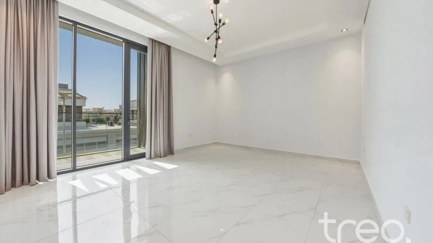 Вилла с 5 спальнями в Jumeirah Park, Дубай, ОАЭ №3663