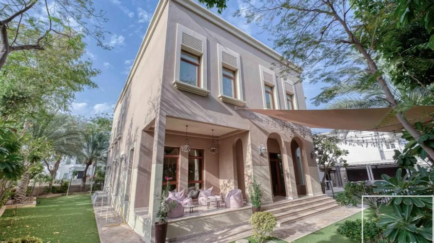 Вилла с 5 спальнями в Emirates Hills, Дубай, ОАЭ №3961 № 3