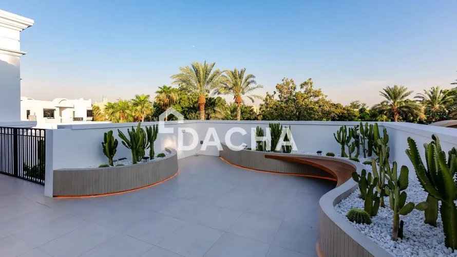 Вилла с 4 спальнями в Jumeirah Islands, Дубай, ОАЭ №3845 № 2