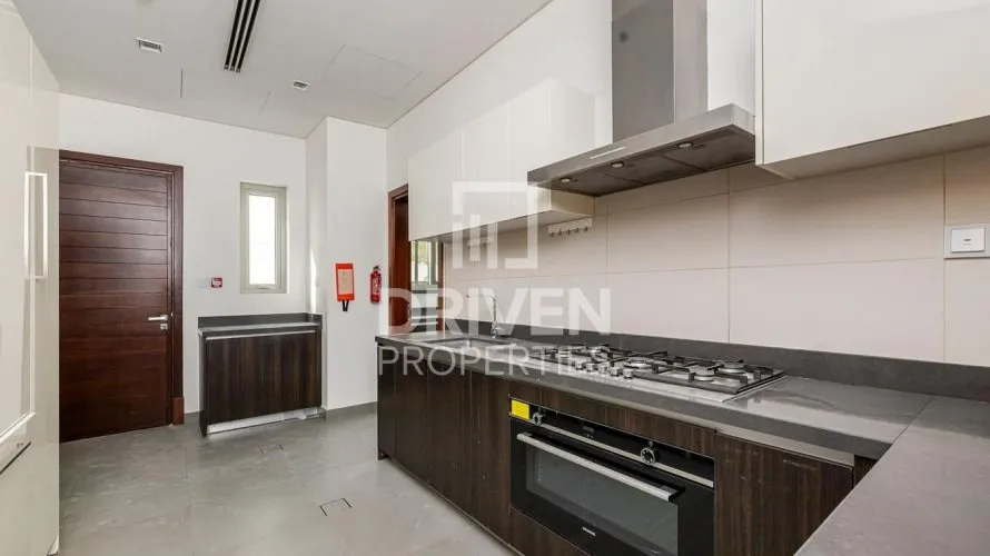 Вилла с 5 спальнями в District One, Мохаммед Бин Рашид Сити, Дубай, ОАЭ №4061 № 1