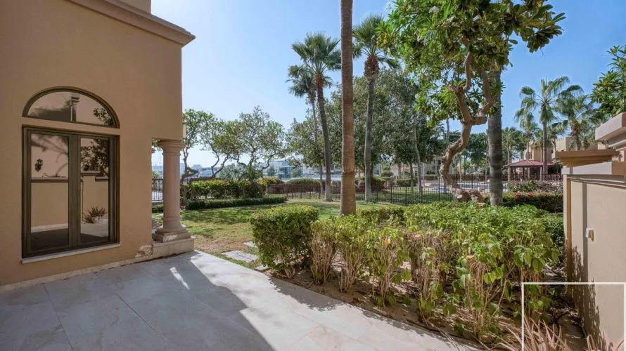 Вилла с 3 спальнями в Canal Cove Villas, Пальма Джумейра, Дубай, ОАЭ №4224 № 6
