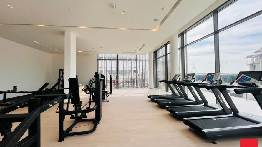 4 bedrooms villa for sale , Dubai, UAE No. 702 № 3