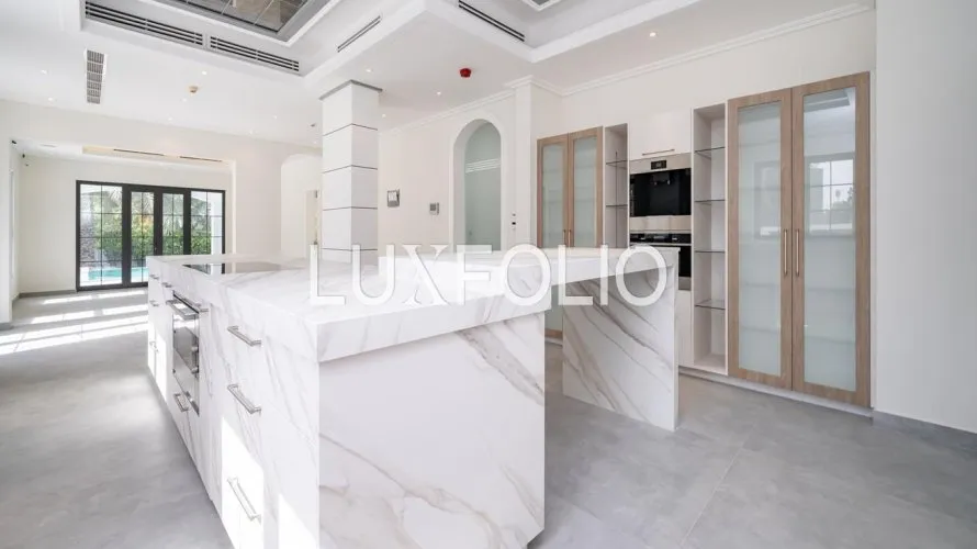 6 bedrooms villa for sale , Jumeirah Golf Estates, Dubai, UAE No. 839 № 12