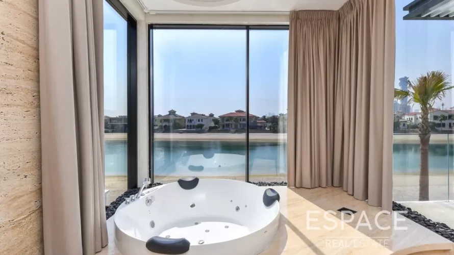 6 bedrooms villa for sale , Palm Jumeirah, Dubai, UAE No. 1060 № 13