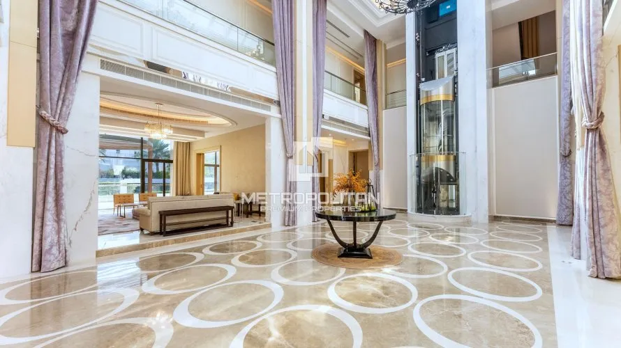 6 bedrooms villa for sale , Emirates Hills, Dubai, UAE No. 667 № 3