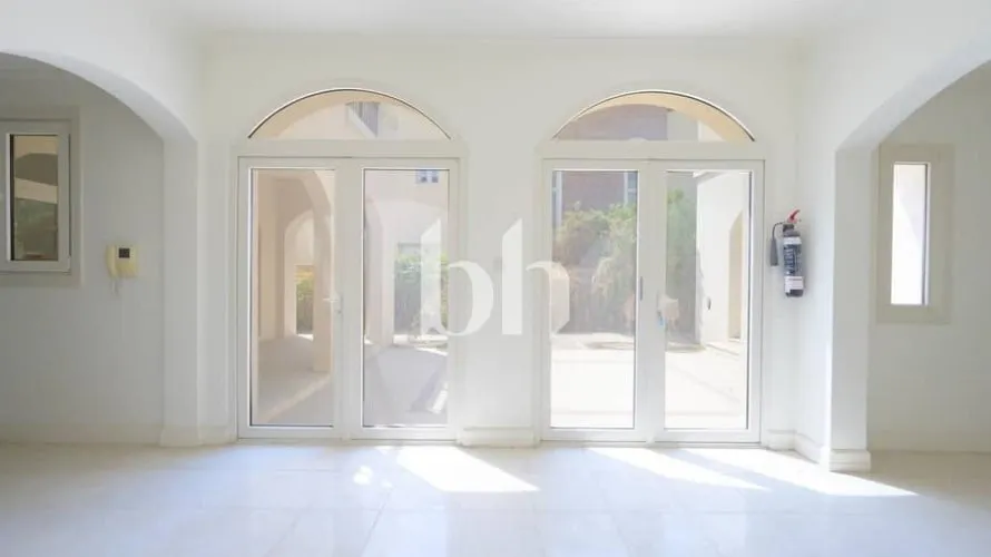 6 bedrooms villa for sale , Jumeirah Golf Estates, Dubai, UAE No. 965 № 5