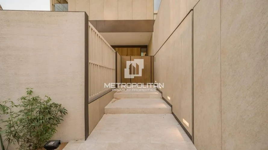 5 bedrooms villa for sale , Jumeirah Bay Island, Jumeirah, Dubai, UAE No. 675 № 16