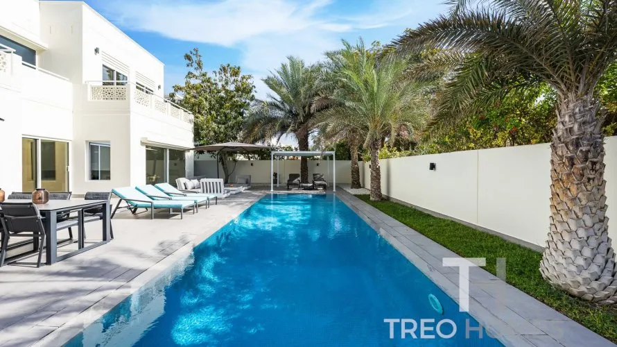 4 bedrooms villa for sale , Meadows, Dubai, UAE No. 688 № 28