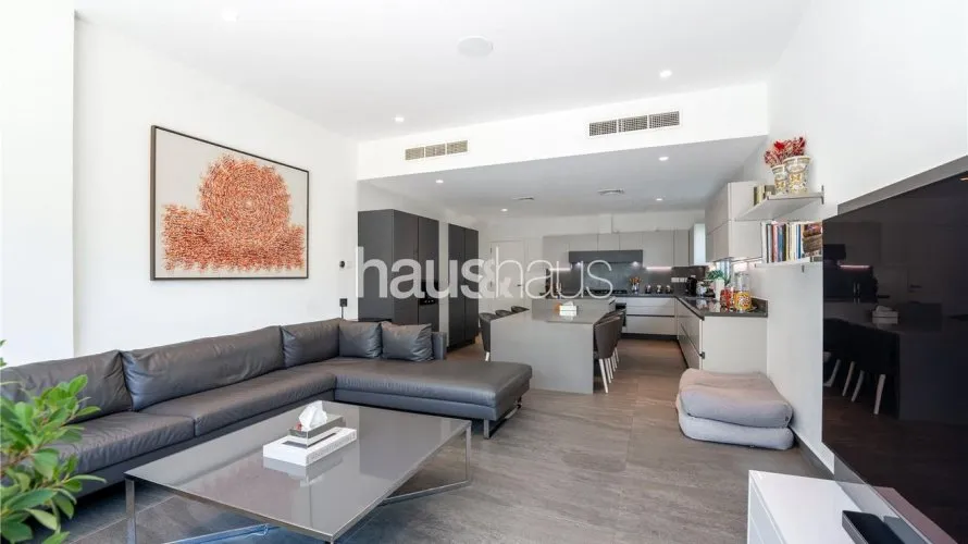 4 bedrooms villa for sale , Jumeirah Islands, Dubai, UAE No. 772 № 3