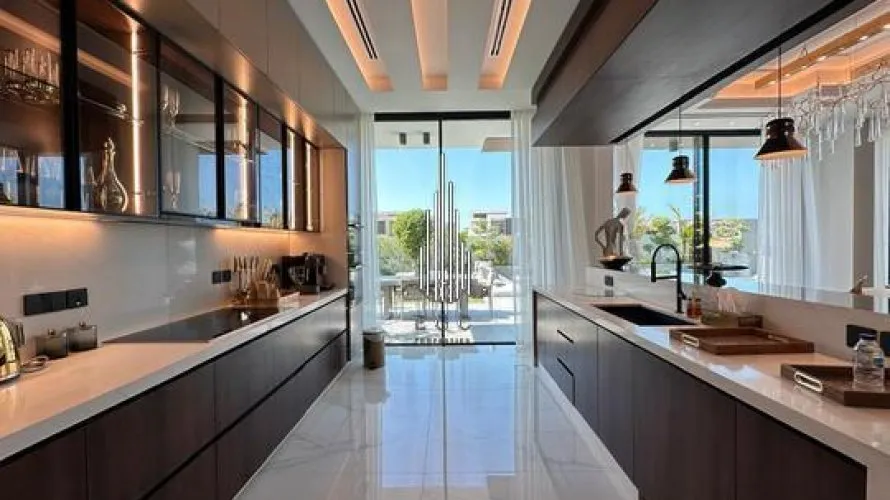 5 bedrooms villa for sale , Ghantoot, Abu Dhabi, UAE No. 522 № 6