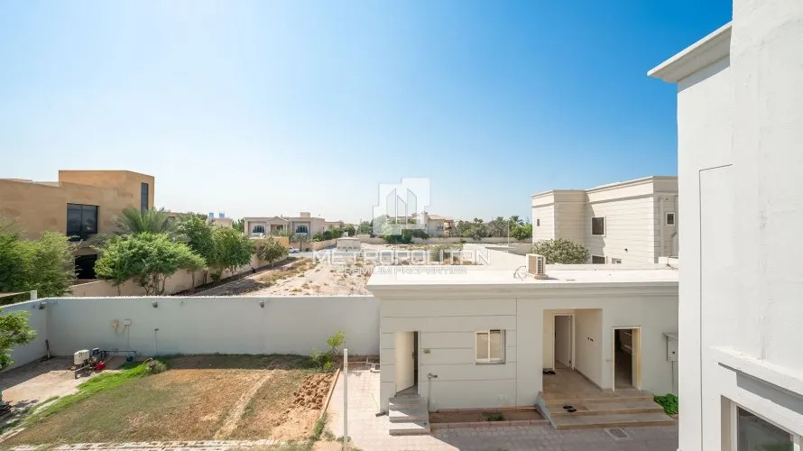 6 bedrooms villa for sale , Al Barsha, Dubai, UAE No. 1274 № 11