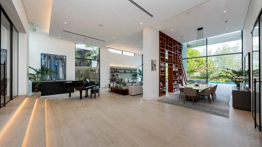 6 bedrooms villa for sale , Dubai, UAE No. 858 № 9