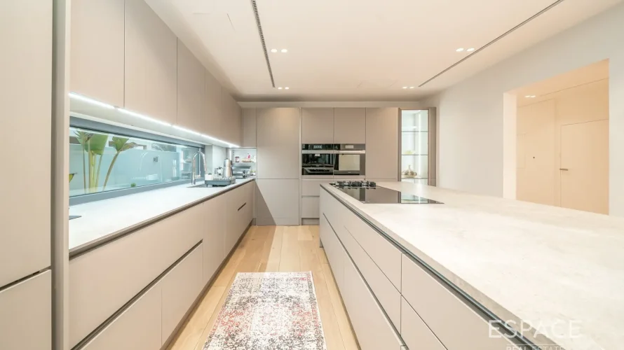 5 bedrooms villa for sale , Meadows 1, Meadows, Dubai, UAE No. 1030 № 4