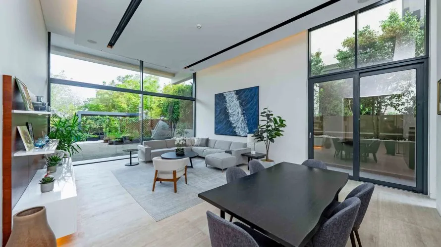 6 bedrooms villa for sale , Dubai, UAE No. 858 № 7