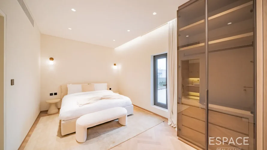 5 bedrooms villa for sale , Meadows 1, Meadows, Dubai, UAE No. 1407 № 9