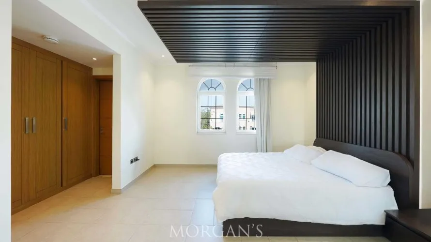 5 bedrooms villa for sale , Jumeirah Park, Dubai, UAE No. 660 № 38