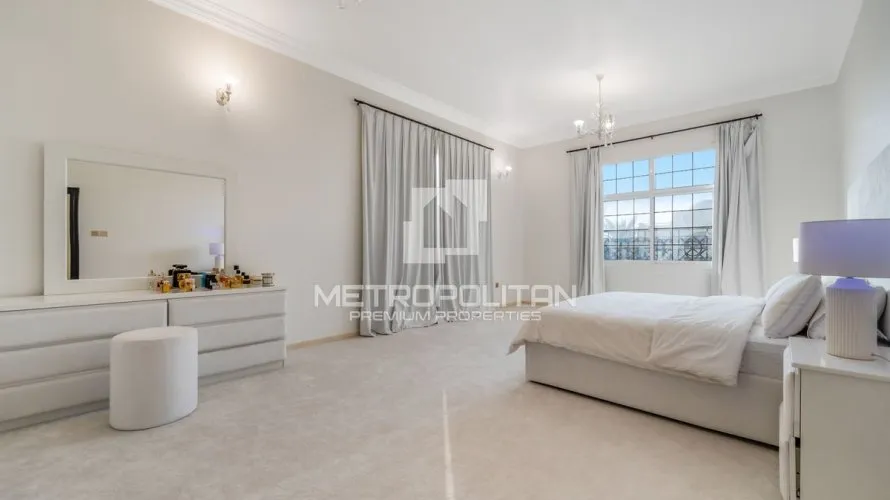 5 bedrooms villa for sale , Al Barsha, Dubai, UAE No. 1269 № 2