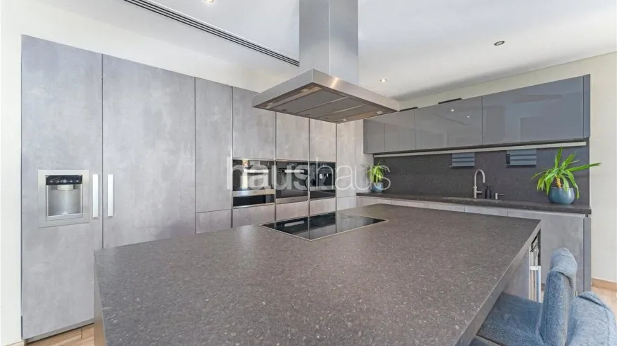 5 bedrooms villa for sale , Dubai Sports City, Dubai, UAE No. 787 № 5