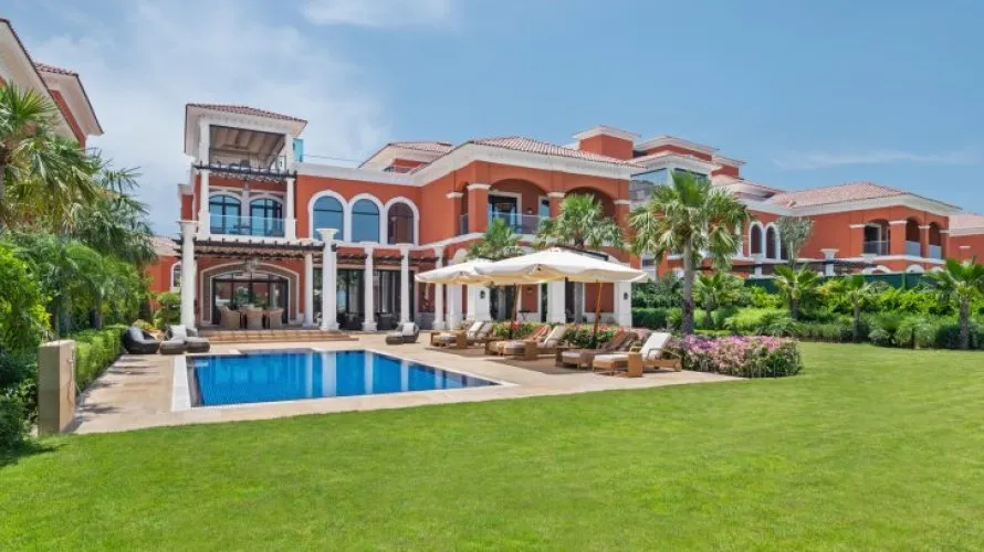 7 bedrooms villa for sale , Palm Jumeirah, Dubai, UAE No. 142