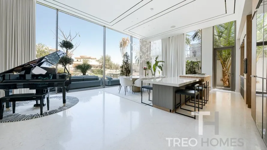 6 bedrooms villa for sale , Jumeirah Park, Dubai, UAE No. 686 № 12