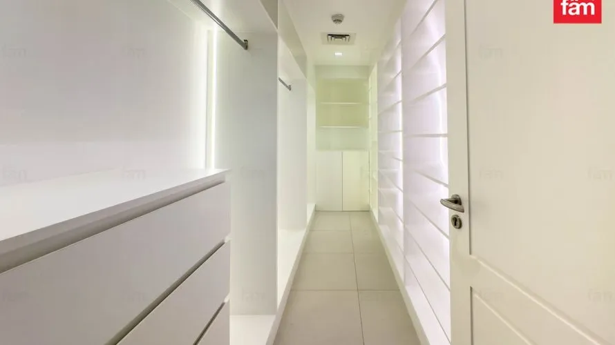 3 bedrooms townhouse for sale , Dubai, UAE No. 978 № 9