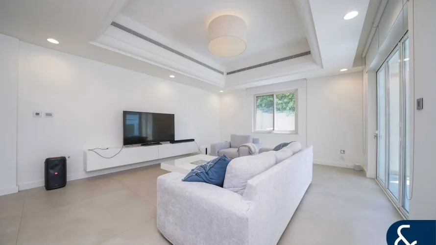 5 bedrooms villa for sale , Victory Heights, Dubai Sports City, Dubai, UAE No. 1322 № 8